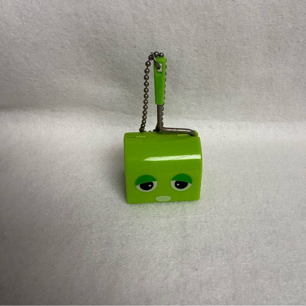 GACHAPIN x MUKKU Mini Lint Roller Keychain Green Japan